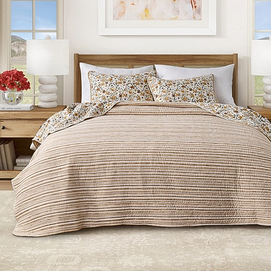 Linery Floral Meadow Printed Reversible Quilt Set
