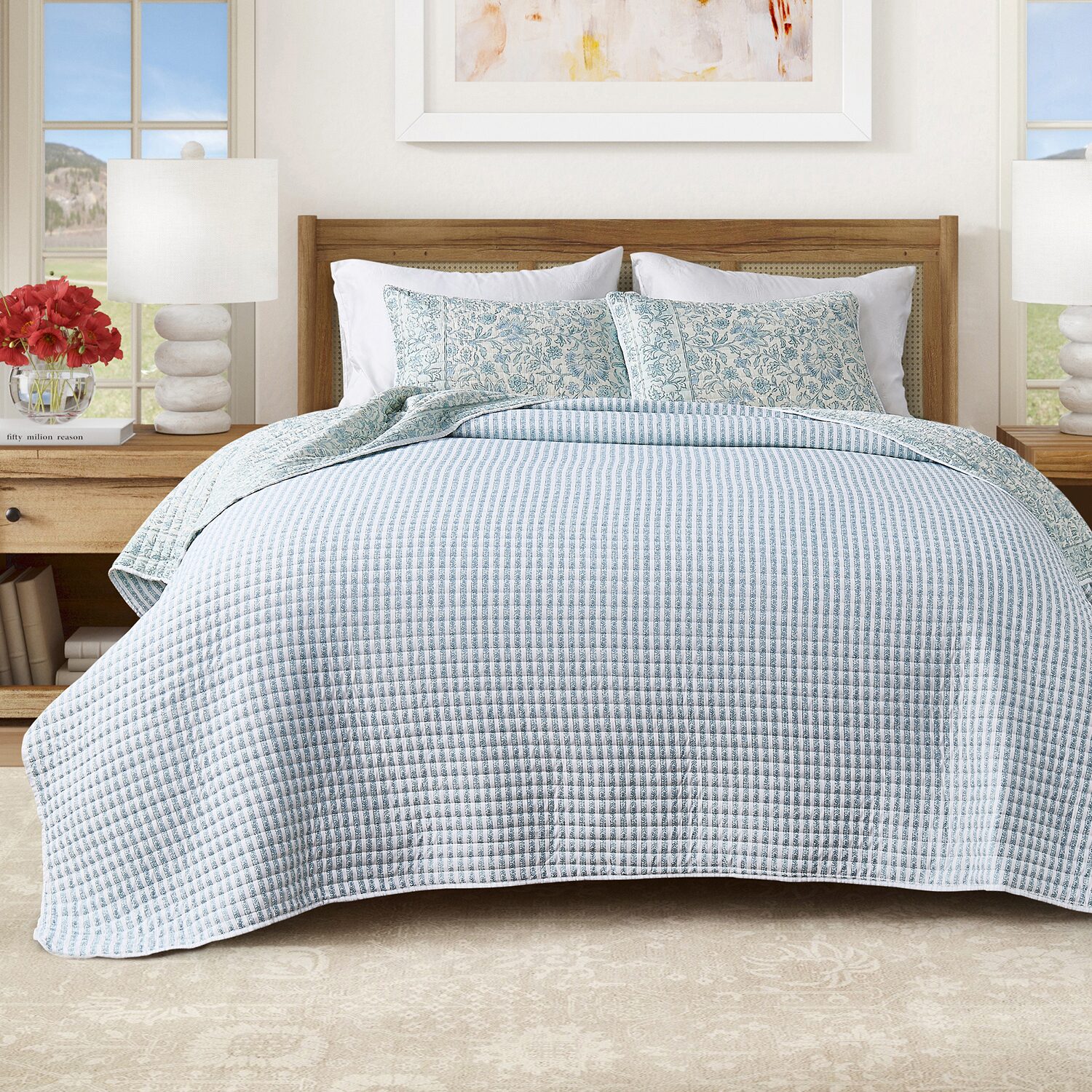 Linery Blue Border Floral Reversible Quilt Set
