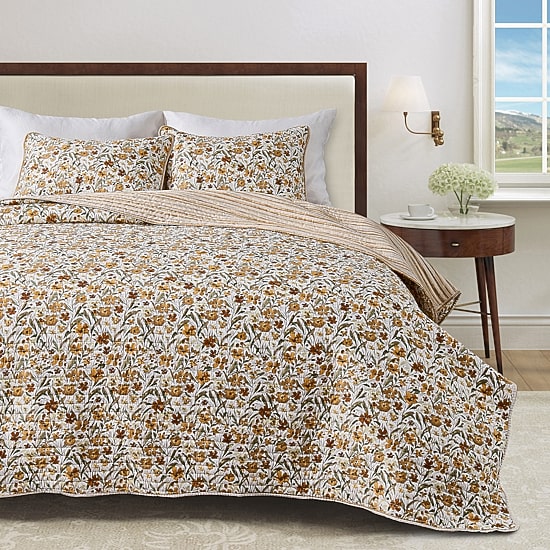 Linery Floral Meadow Printed Reversible Quilt Set