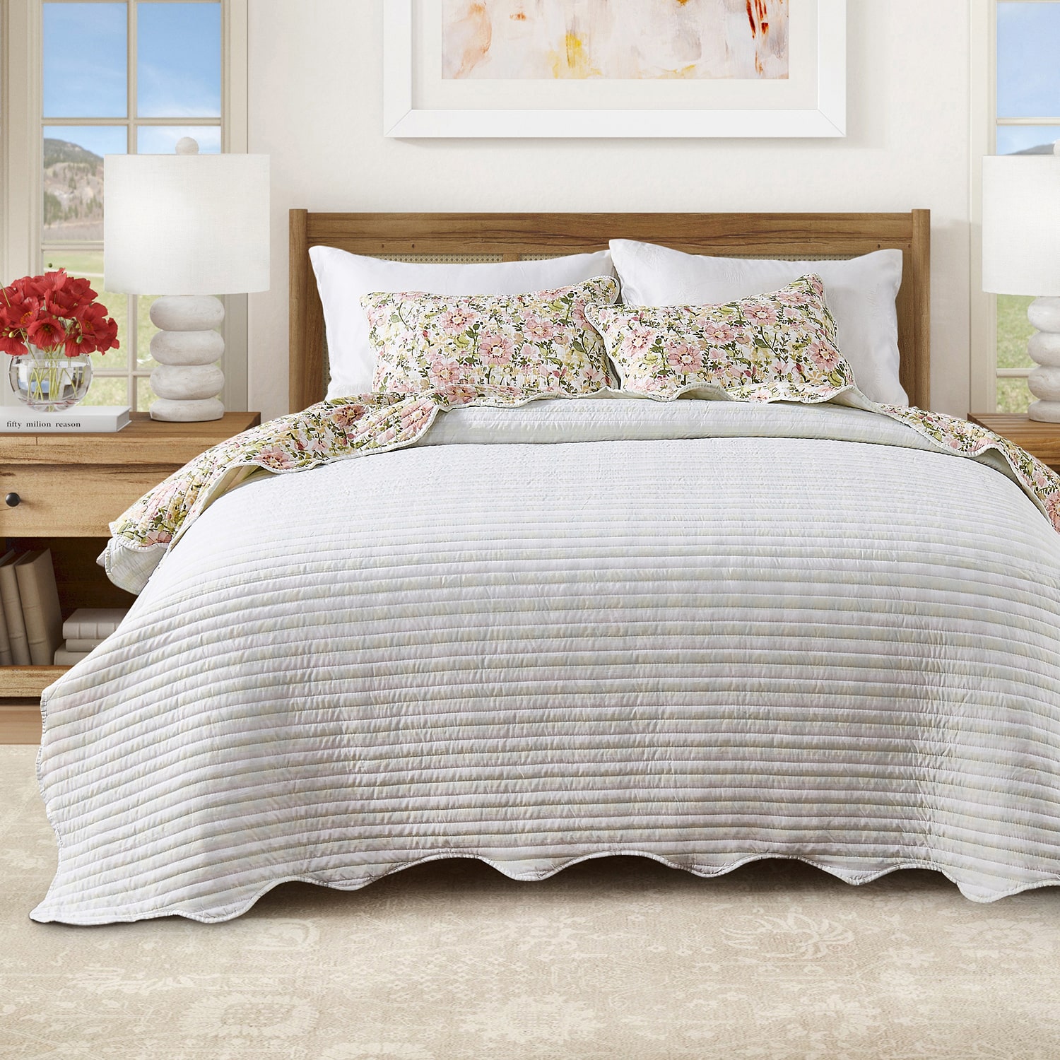 Linery Floral Bloom Scalloped Reversible Quilt Set