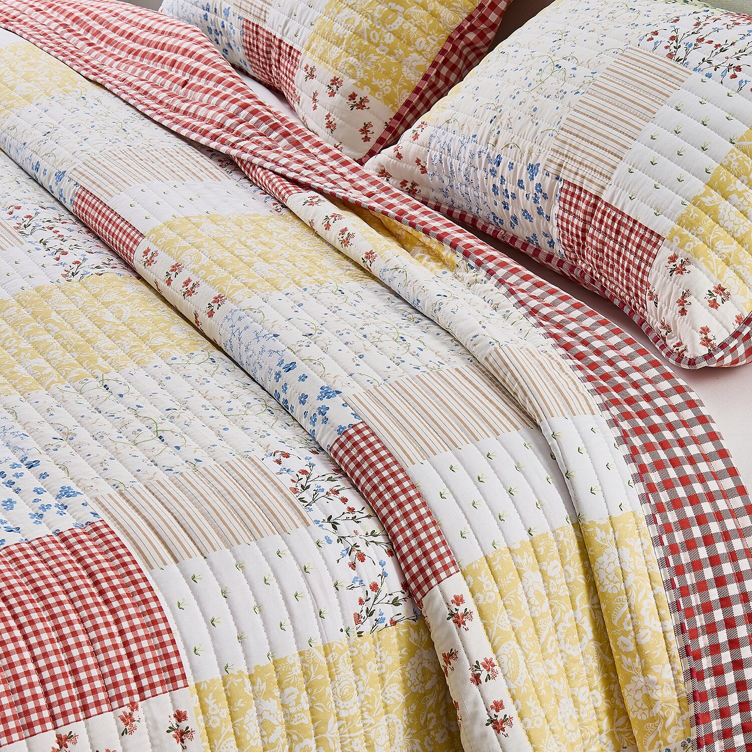 Linery Floral Patchwork Reversible Quilt Set