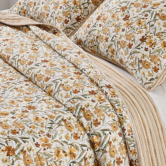 Linery Floral Meadow Printed Reversible Quilt Set