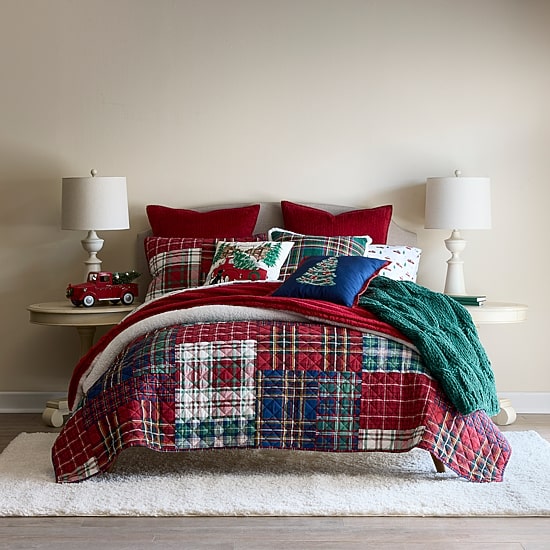 North Pole Trading Co. Holiday Plaid 3-pc. Quilt Set