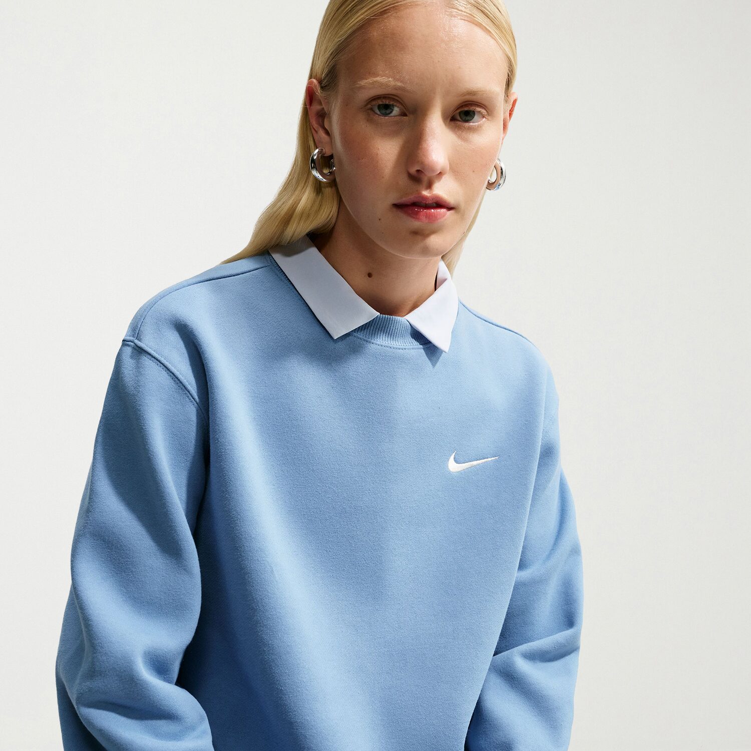 Nike Womens Crew Neck Long Sleeve Sweatshirt