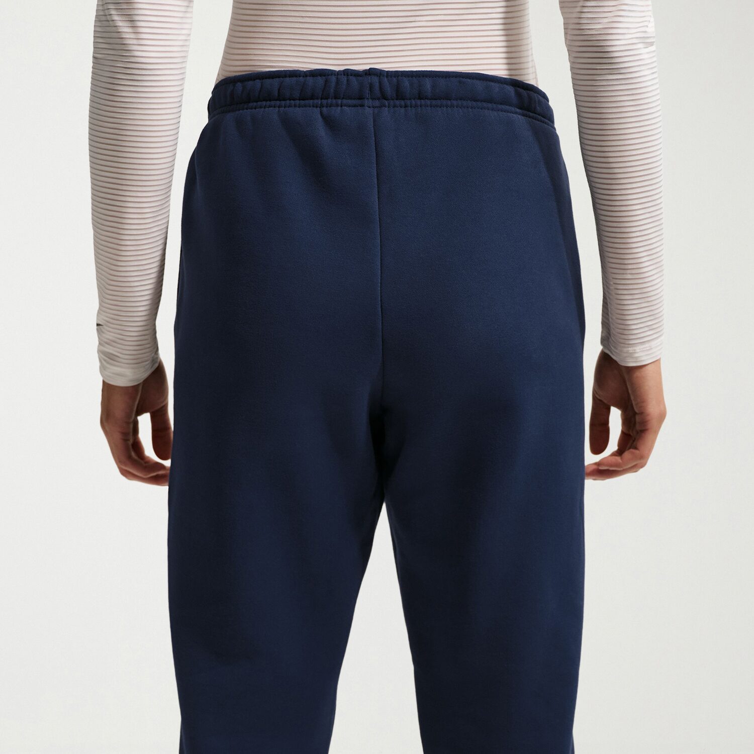 Nike Womens Cuffed Mid Rise Regular Fit Active Jogger Pant