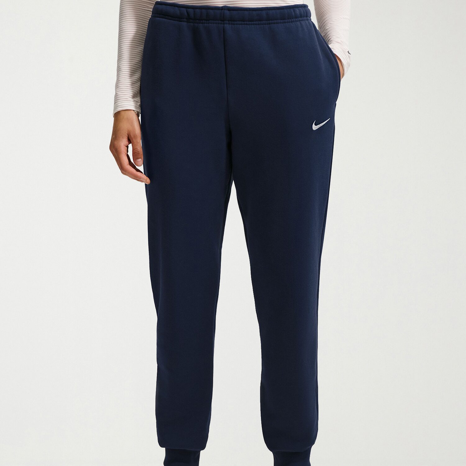 Nike Womens Cuffed Mid Rise Regular Fit Active Jogger Pant