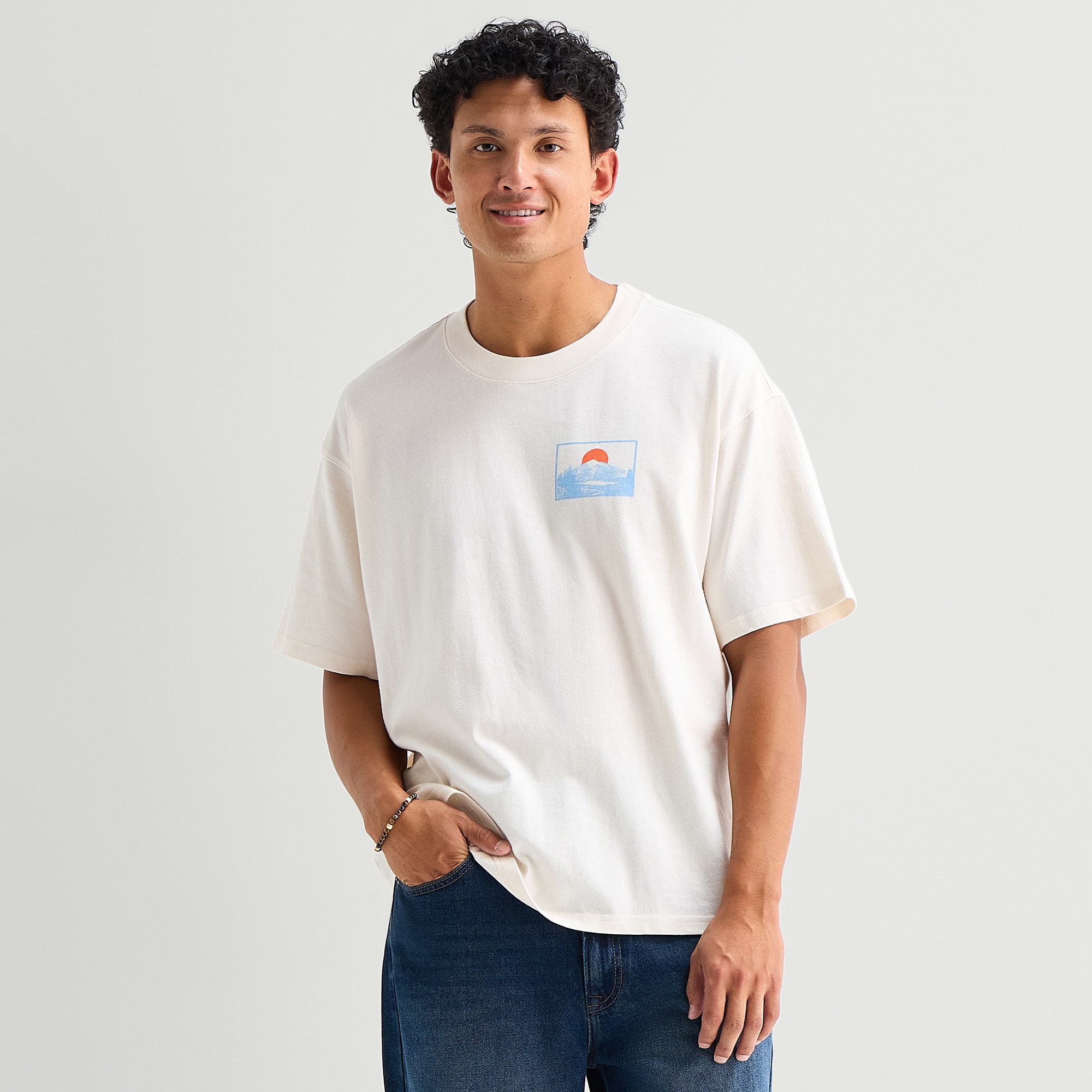 Arizona Mens Crew Neck Short Sleeve Boxy Fit Graphic T-Shirt