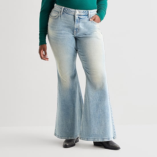 Arizona Womens Juniors Plus Low Rise Flare Leg Jean