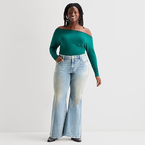 Arizona Womens Juniors Plus Low Rise Flare Leg Jean