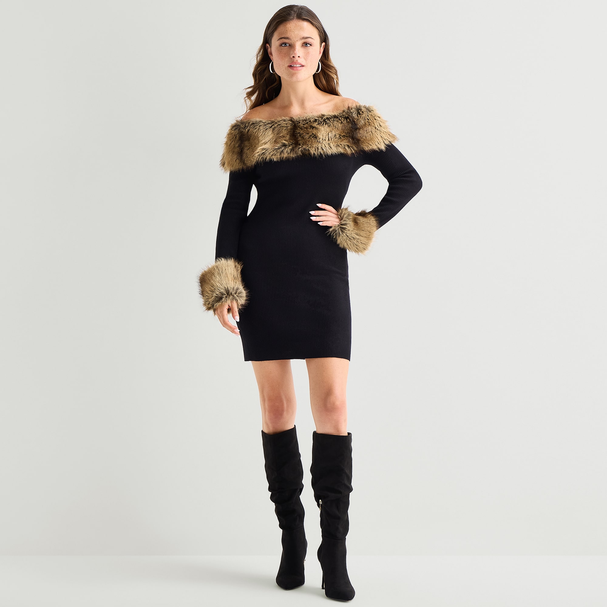 by&by Womens Juniors Long Sleeve Sweater Dress