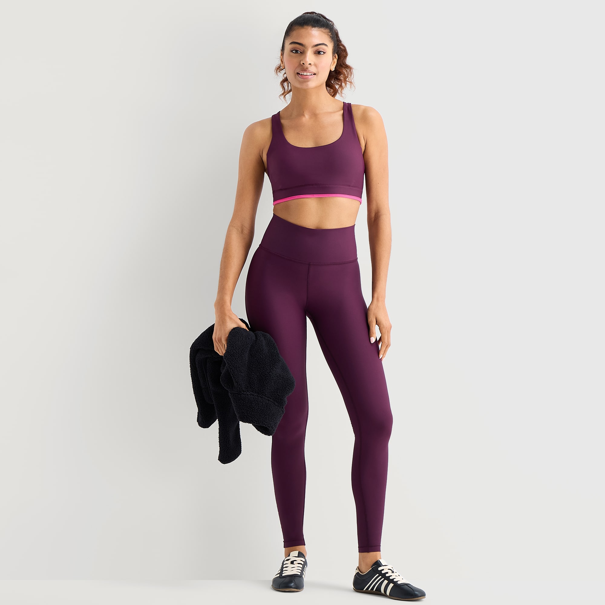 Xersion EverContour+ Womens Medium Support Sports Bra