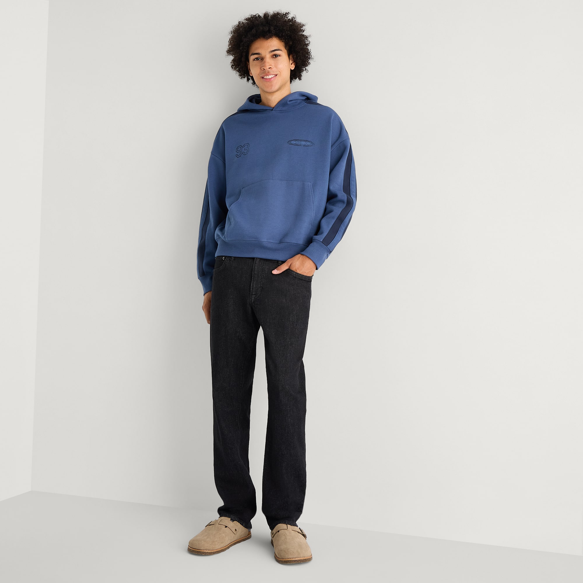 Arizona Mens Tapered Leg Athletic Fit Jean