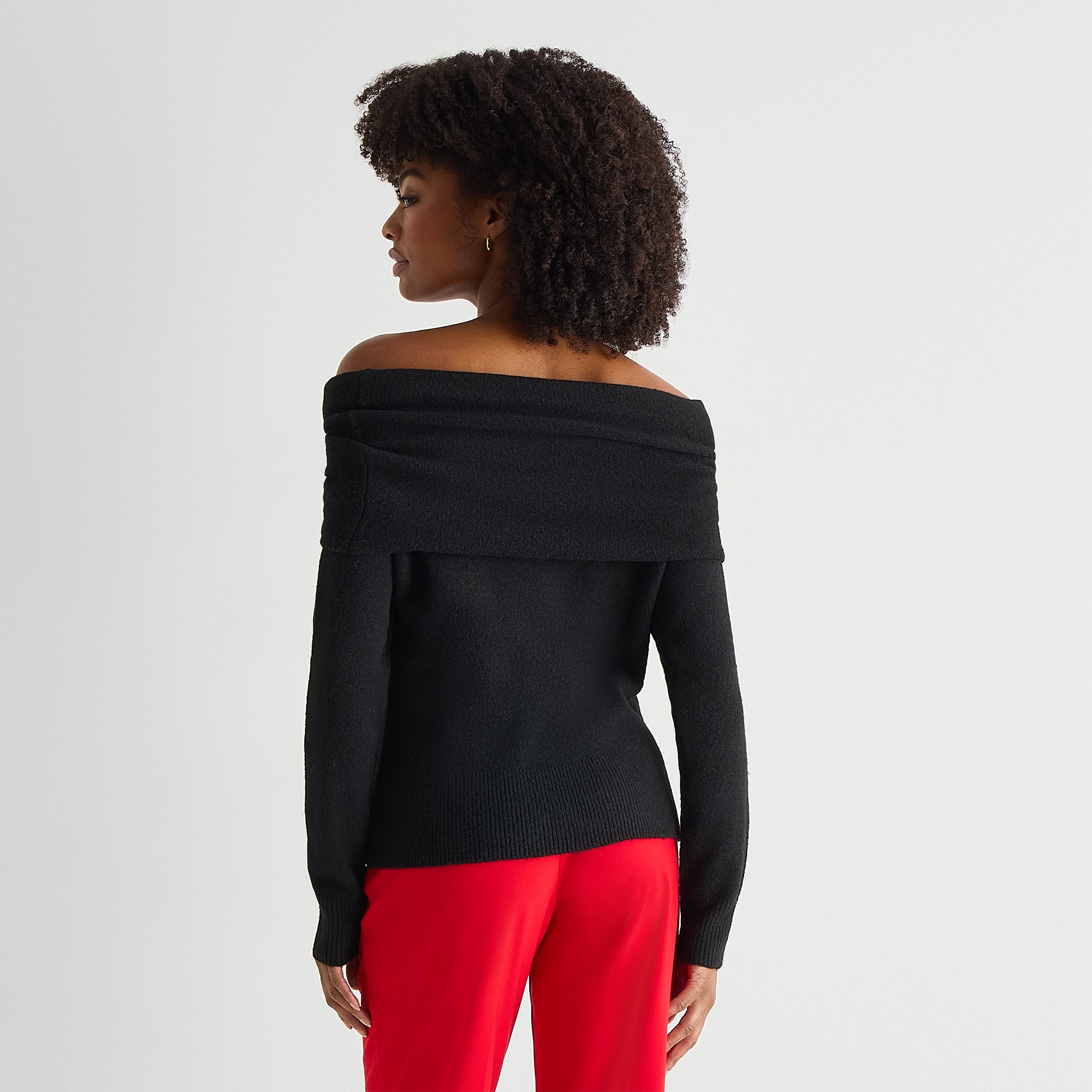 by&by Juniors Womens Asymmetrical Neck Long Sleeve Pullover Sweater