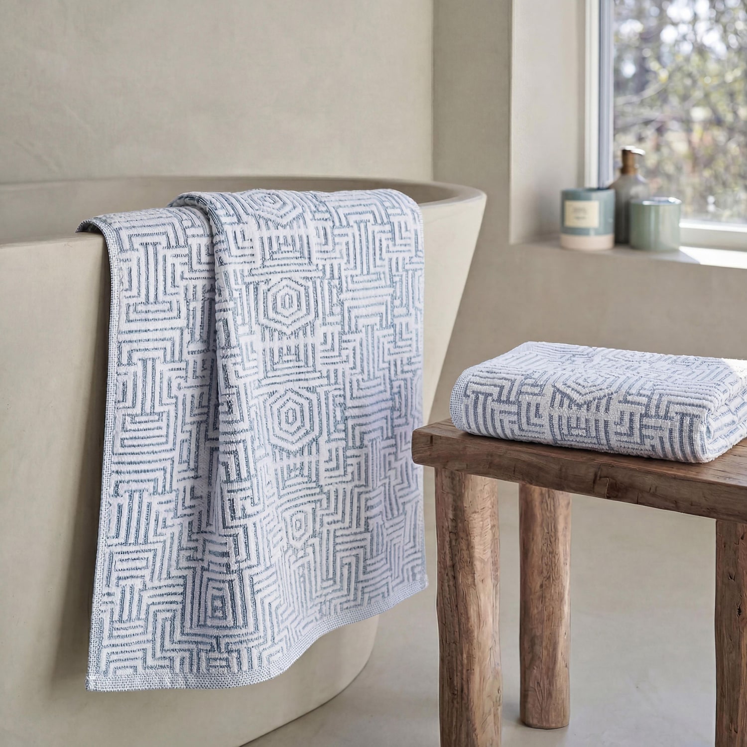 SUPERIOR® Jasper Collection | 100% Cotton 3-pc. Quick Dry Jacquard Bath Towel