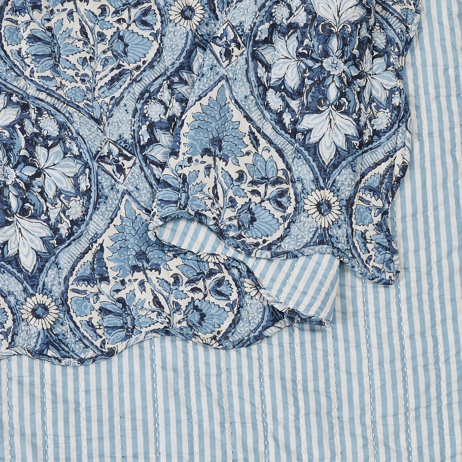 spartina 449 Japonica Cartouche 3-pc. Reversible Quilt Set