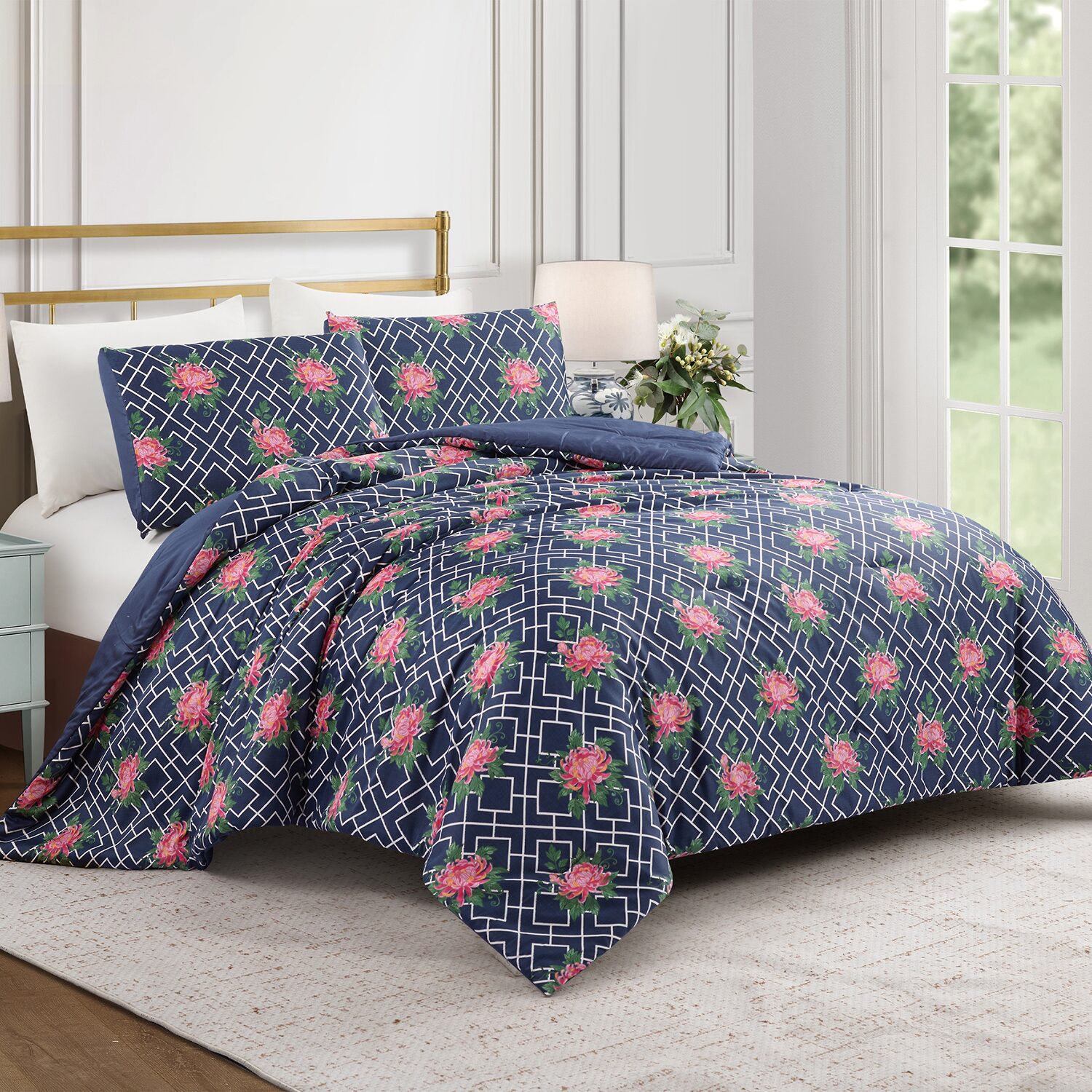 Dee Ocleppo Chrysanthemum Geo 3-pc. Reversible Comforter Set