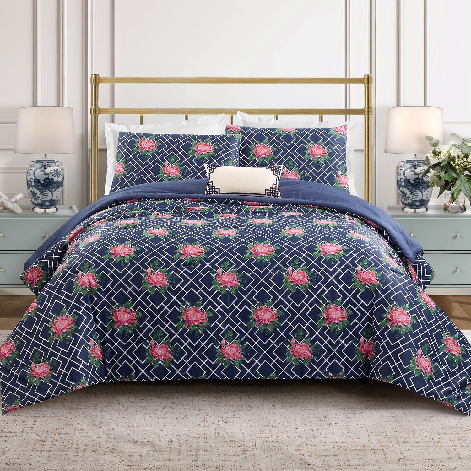 Dee Ocleppo Chrysanthemum Geo 3-pc. Reversible Comforter Set