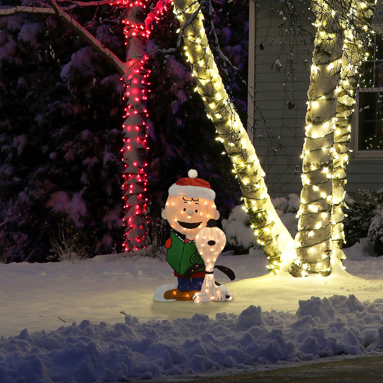 Northlight 32" Led Lighted Peanuts Charlie And Snoopy Caroling Outdoor Christmas Yard Art