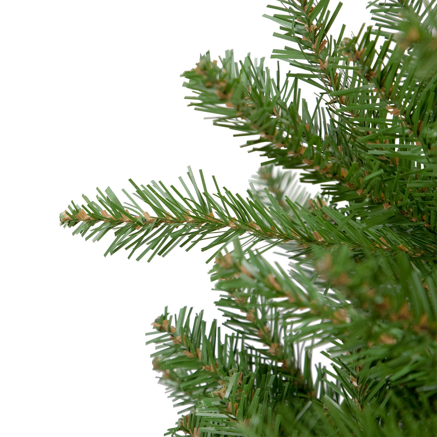 Northlight 48" Rockwood Pine Artificial Wreath