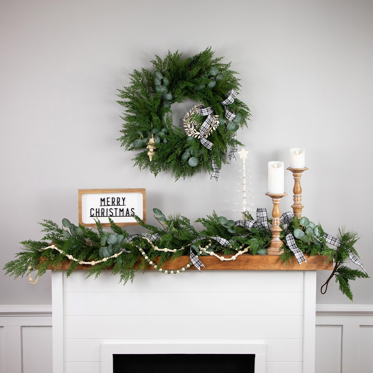 Northlight 24" Real Touch Mixed Pine And Eucalyptus Artificial Wreath