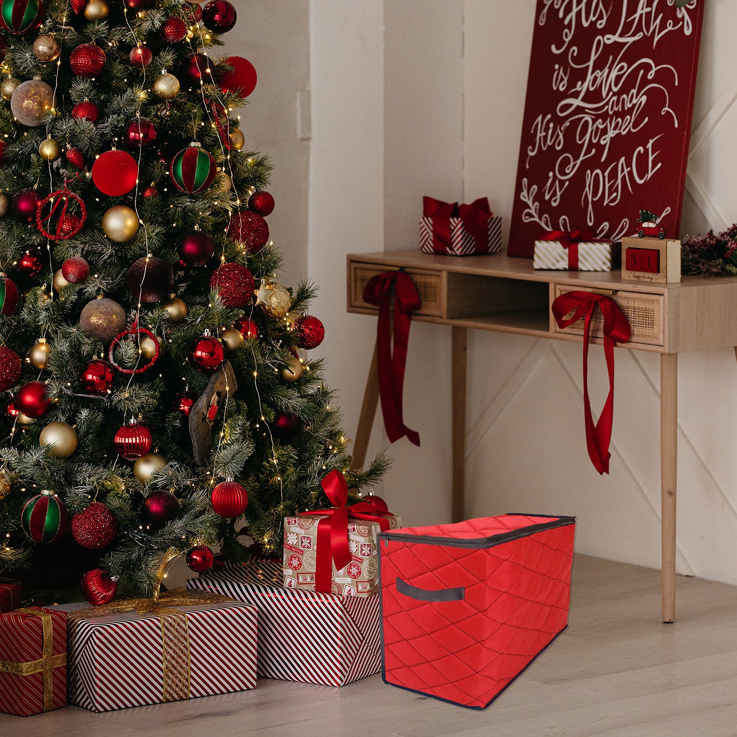 Northlight 96ct Quilted Zip Up Ornament Storage Tub Storage Bag