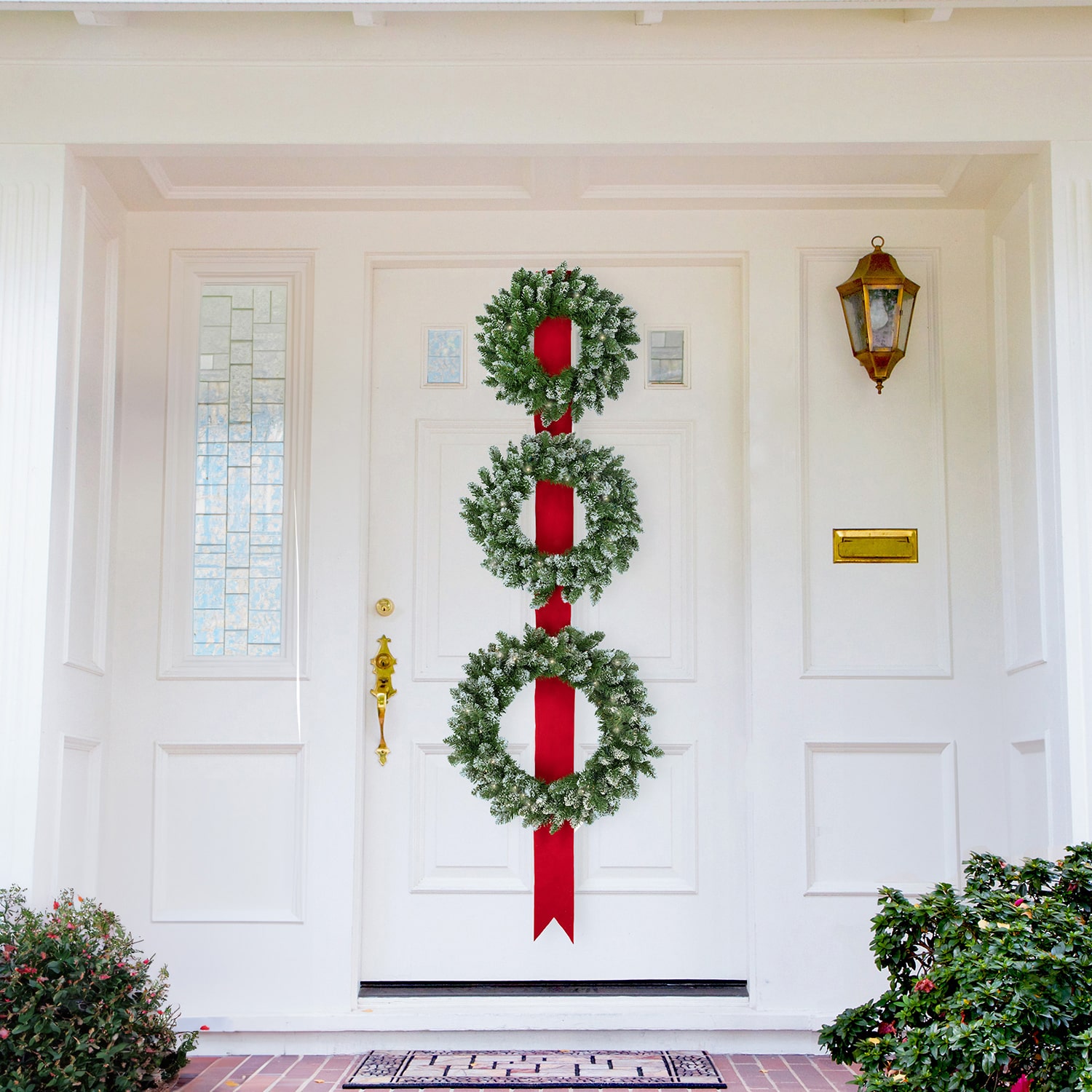 Northlight 6ft Pre Lit B/O Frosted Wreath Trio Led Lights Wreath