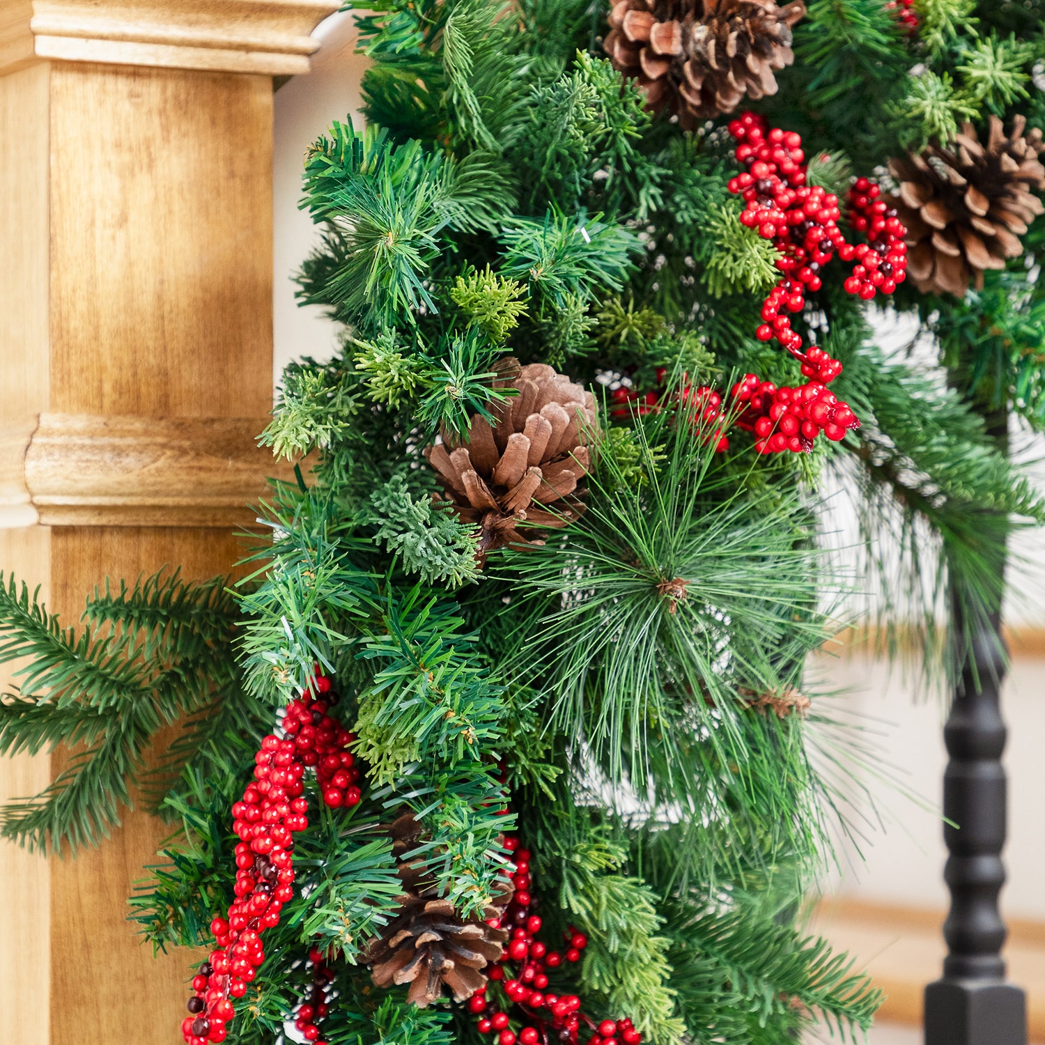 Northlight 10ft Cypress And Cedar Artificial Christmas Outdoor Garland