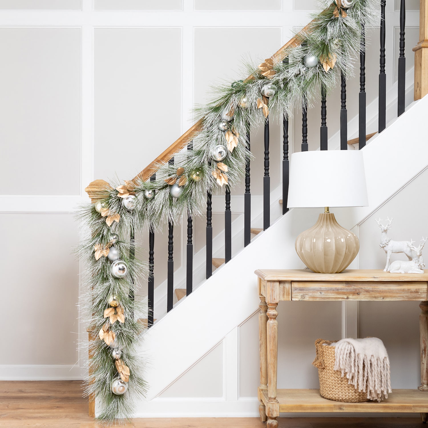 Northlight 10ft Flocked Pine And Ornaments Artificial Christmas Outdoor Garland