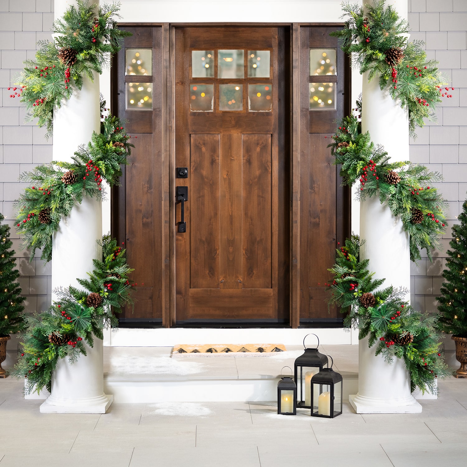 Northlight 10ft Mixed Pine With Berries Artificial Christmas Outdoor Garland