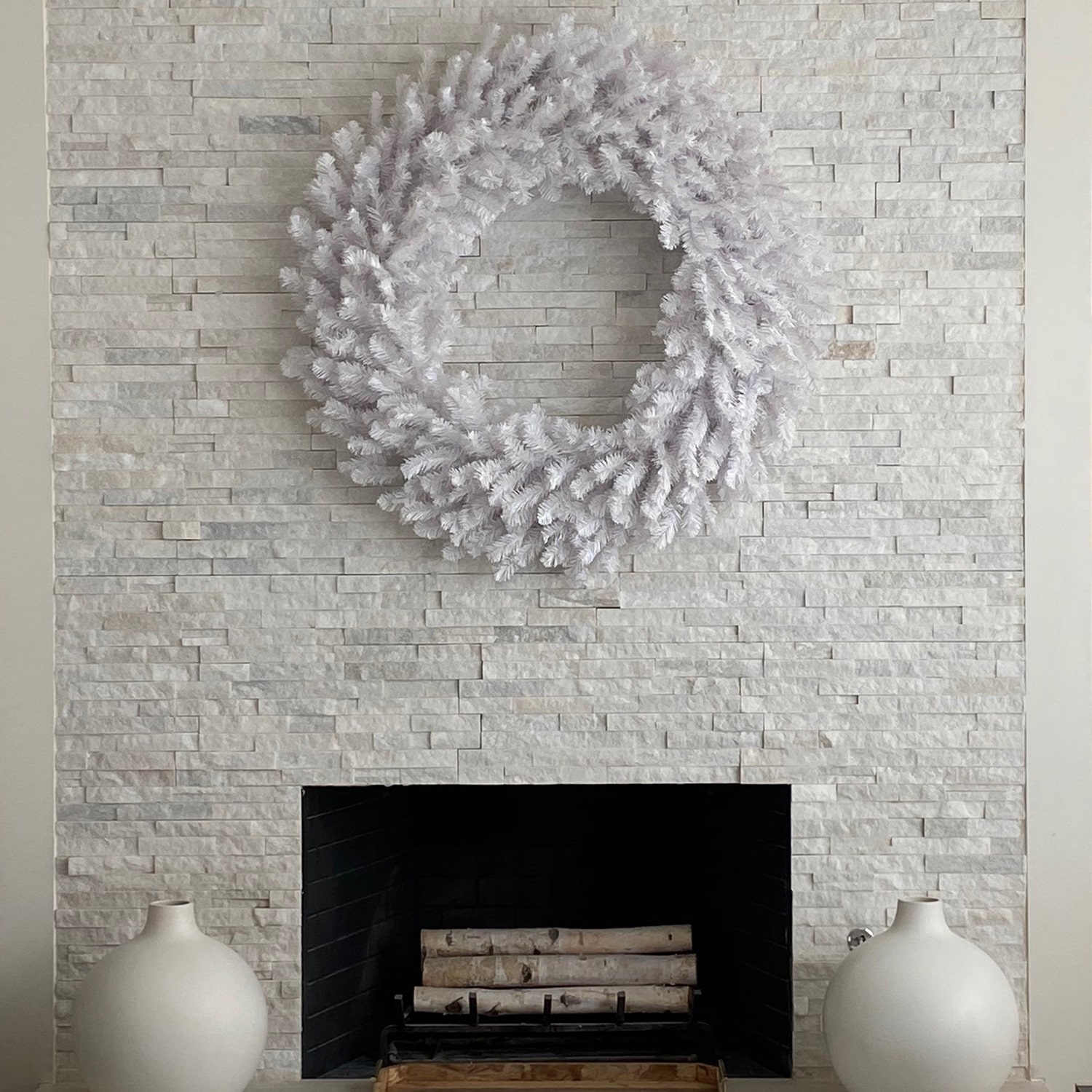 Northlight 48" Snow Pine Artificial Wreath