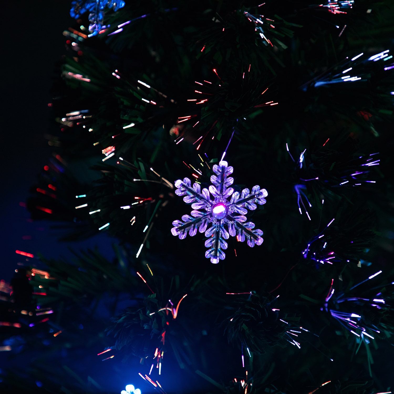 Northlight Led Snowflake Fiber Optic Artificial Lights 6 Foot Pre-Lit Pine Christmas Tree