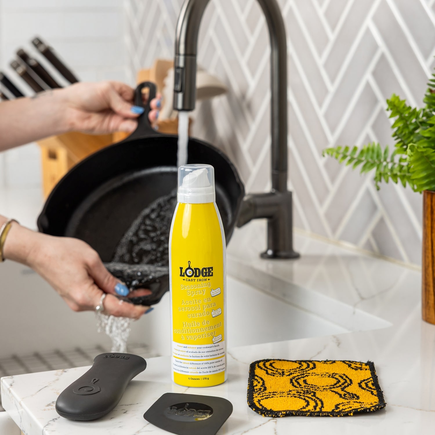 Lodge Cookware Seasoned Cast Iron Care Kit