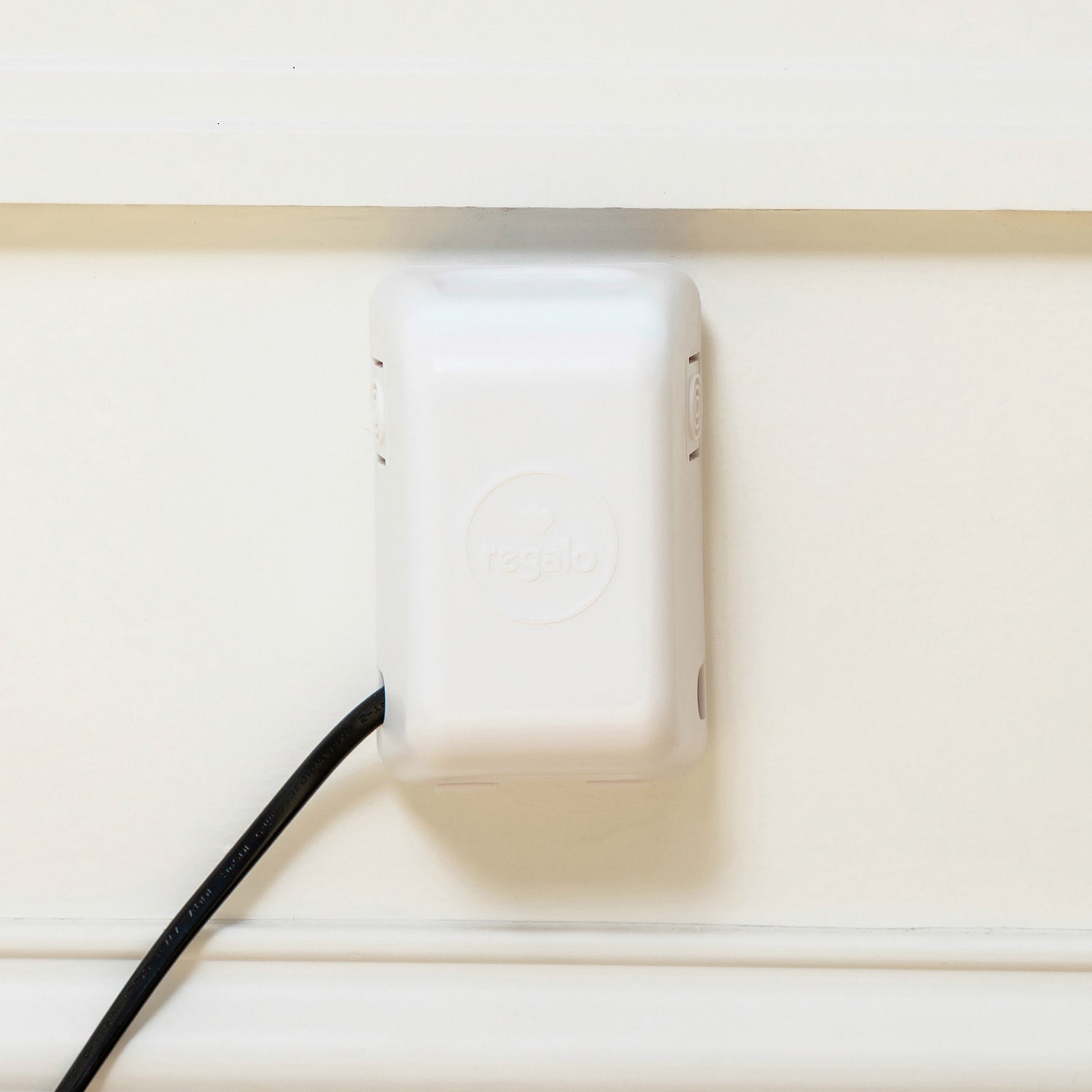 Regalo 2-pc. Baby Proofing Kit