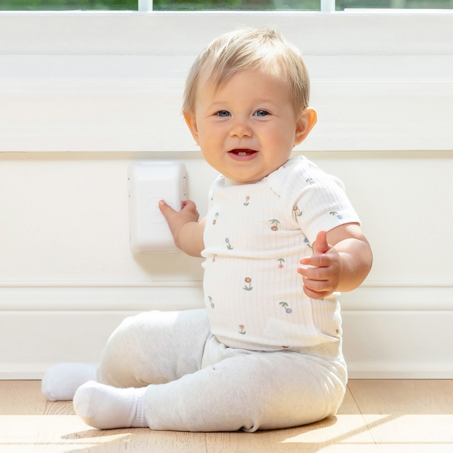 Regalo 2-pc. Baby Proofing Kit