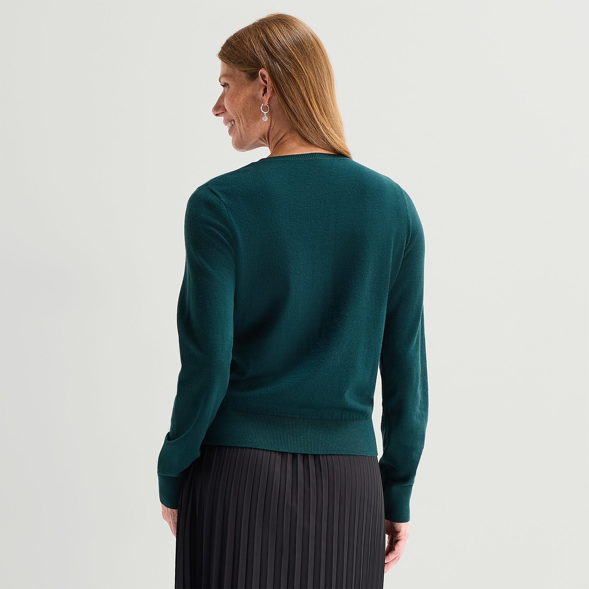 Liz Claiborne Womens Crew Neck Embellished Long Sleeve Pullover Sweater