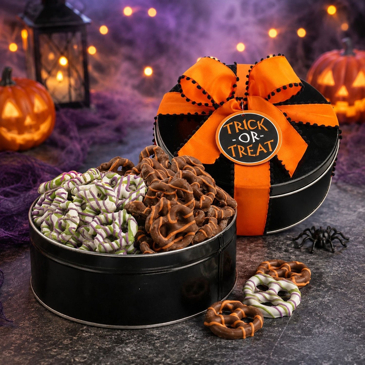 Alder Creek Halloween Tin Candy Gift Set