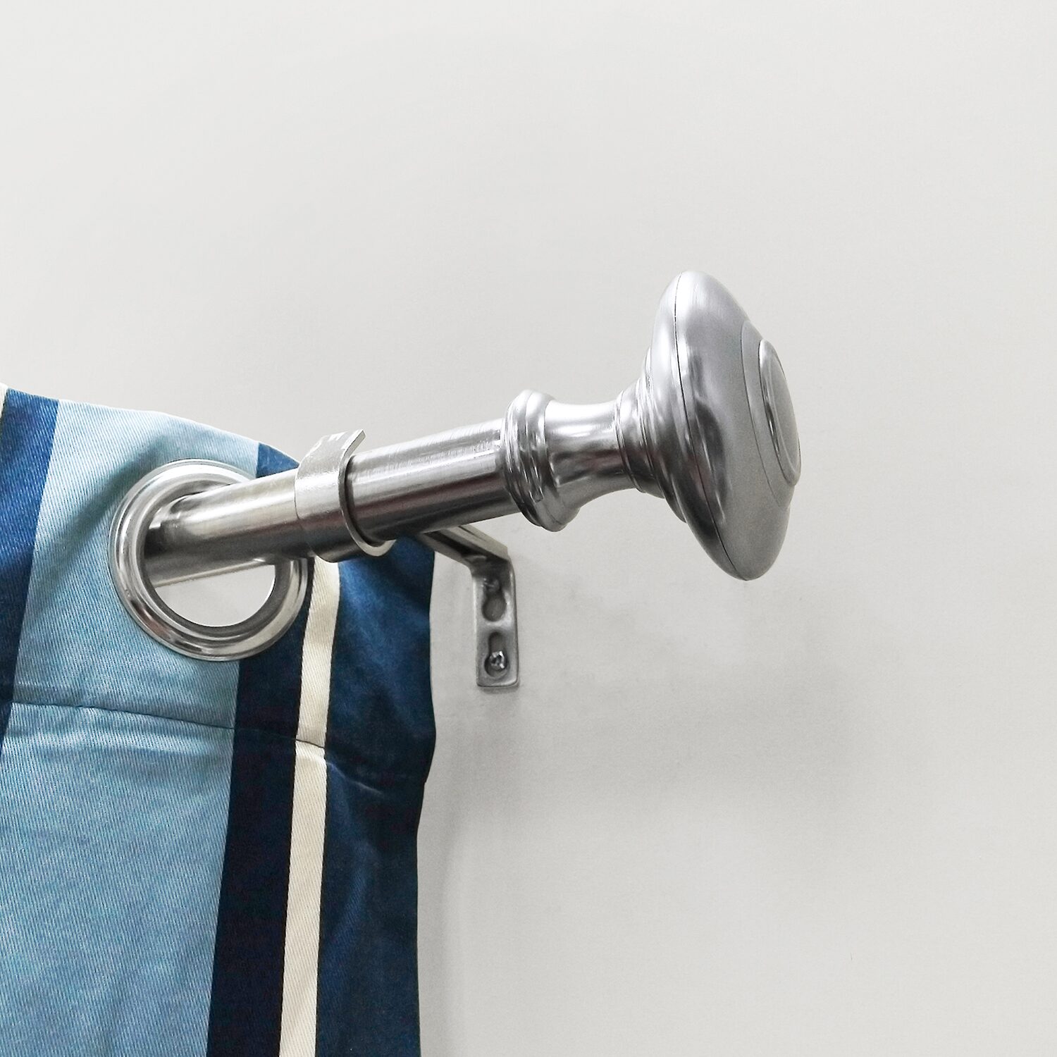 Lumi Home Furnishings / Adjustable Curtain Rod