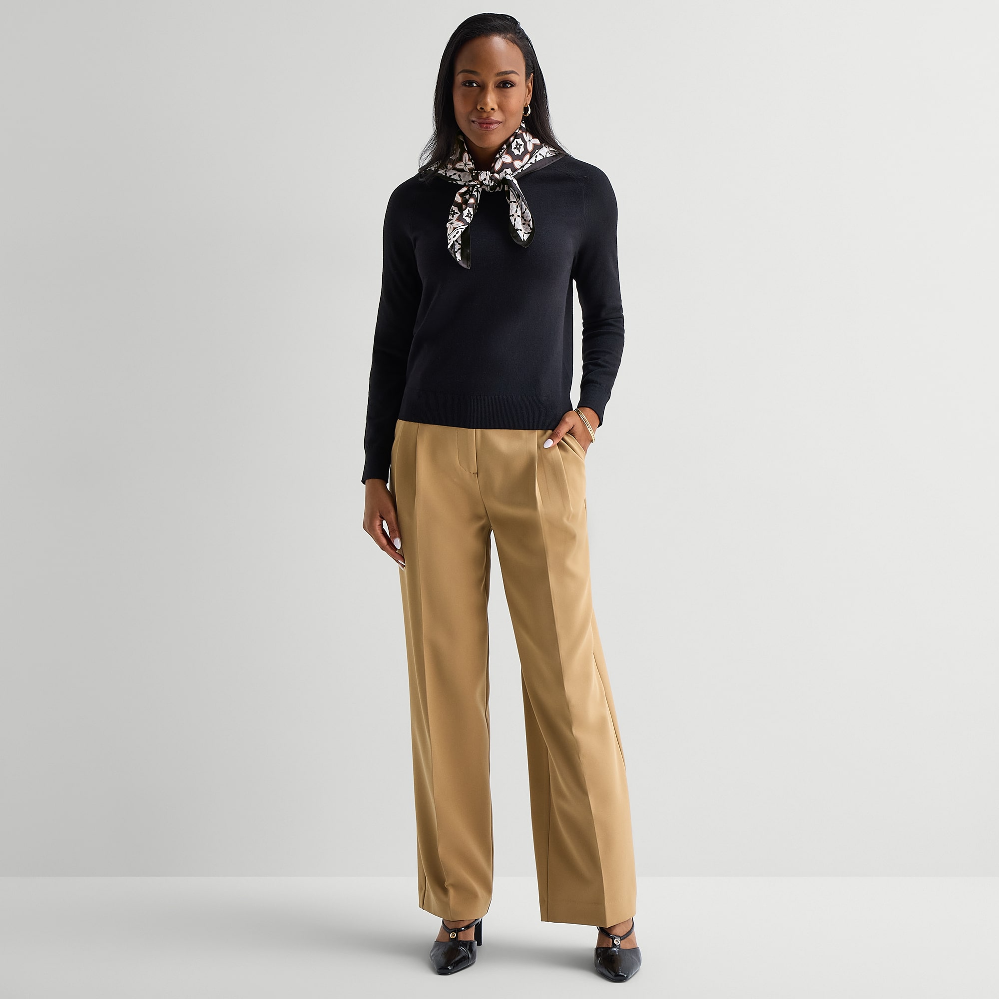 Liz Claiborne Geo Printed Border Square Scarf