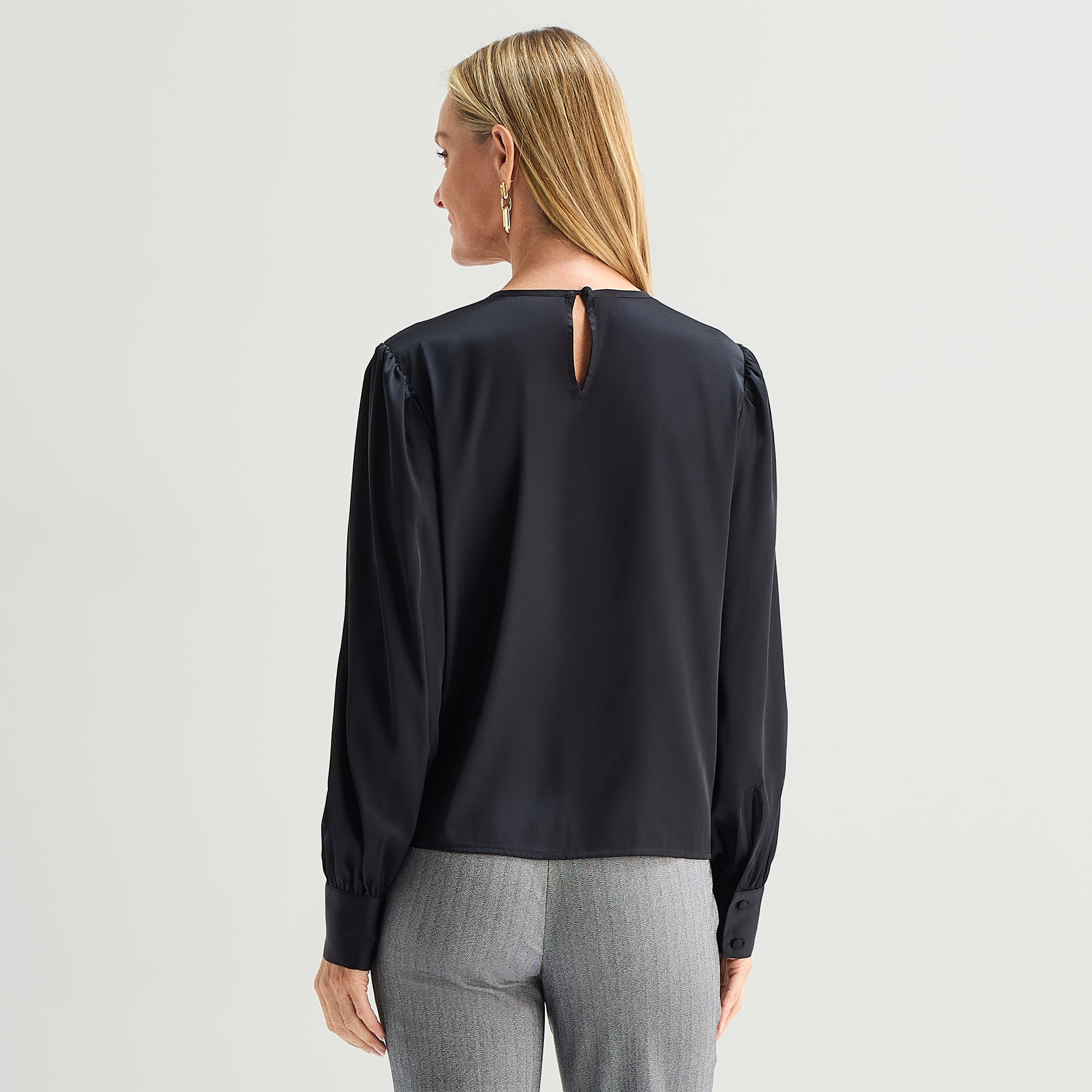 Liz Claiborne Womens Keyhole Neck Long Sleeve Satin Blouse