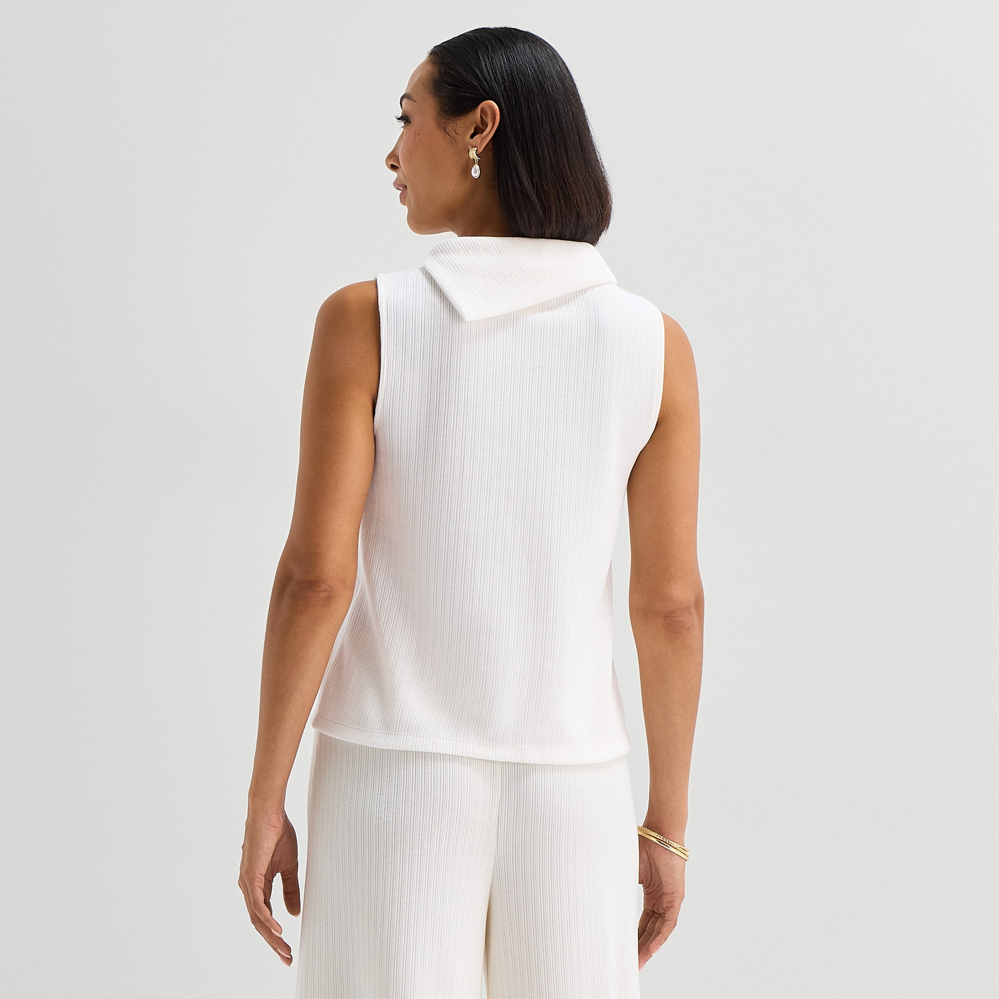 Liz Claiborne Womens Split Crew Neck Sleeveless Blouse