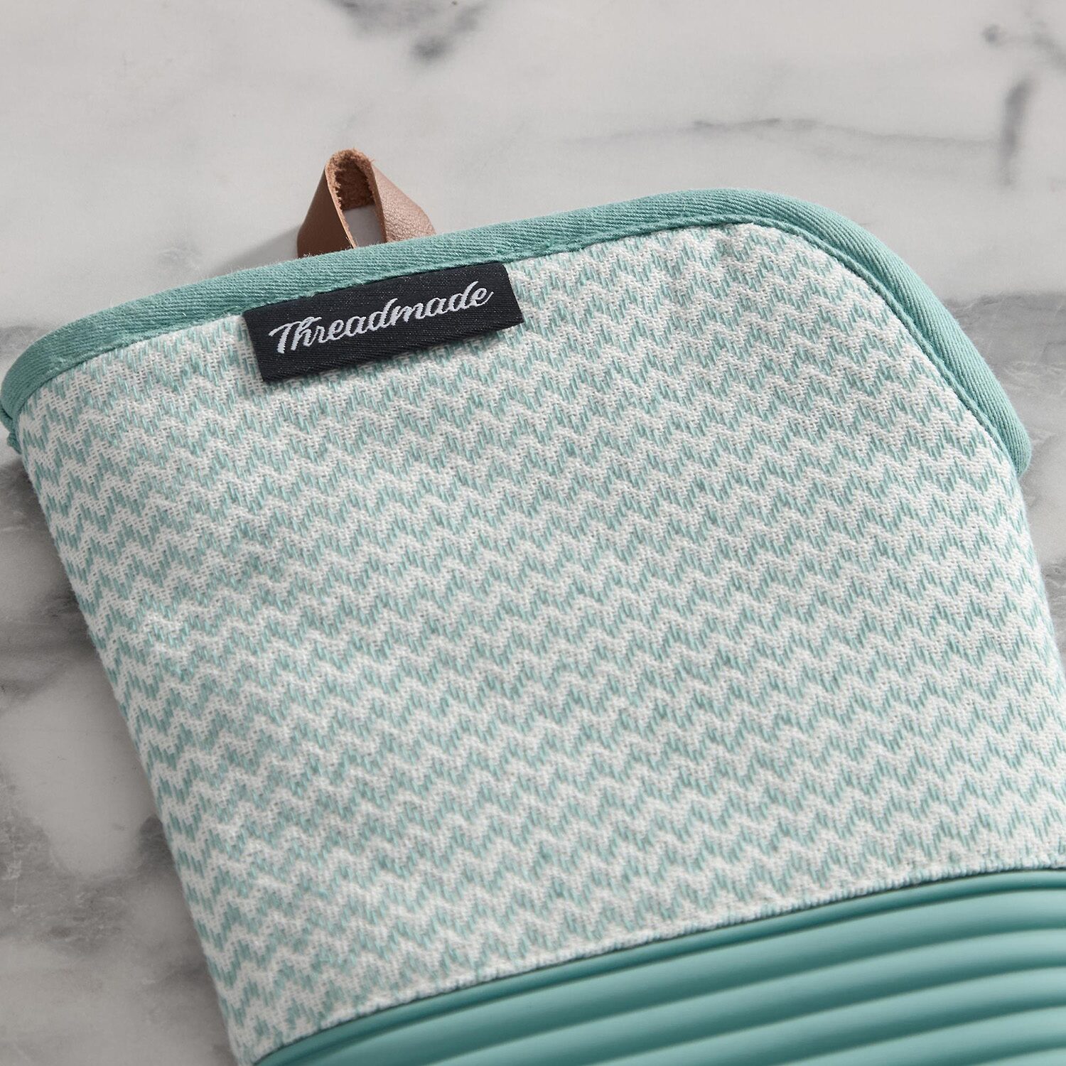 Threadmade Sirena 2-pc. Oven Mitt