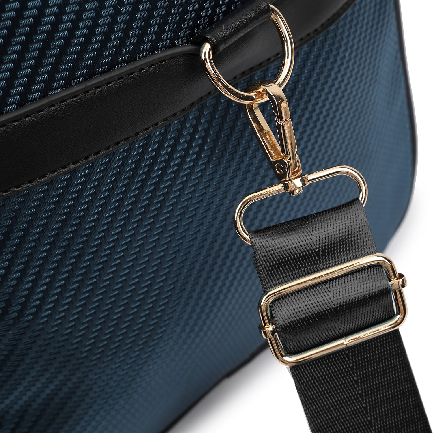 IZOD Drift Duffel Bag