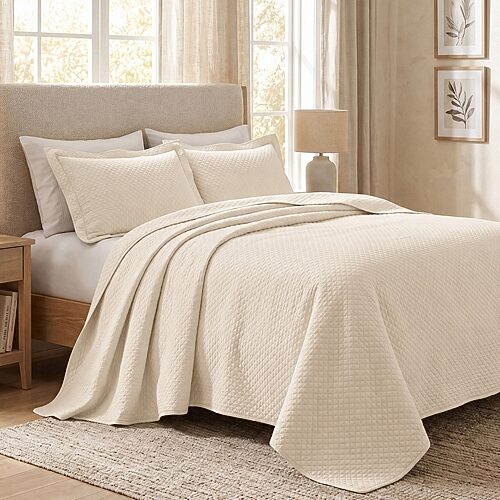 SUPERIOR Solitaire Diamond Matelasse Geometric 3-pc. Jacquard Easy Care Bedspread Set, One Size, White