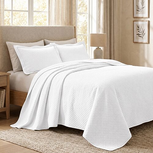 SUPERIOR Solitaire Diamond Matelasse Geometric 3-pc. Jacquard Easy Care Bedspread Set, One Size, White