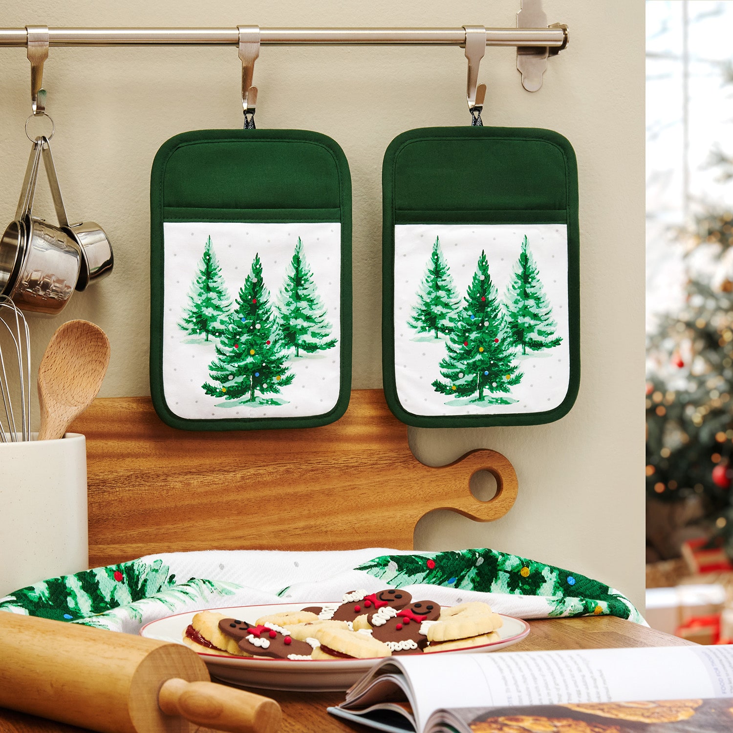 Town And Country Winter Forest 2-pc. Pot Holder