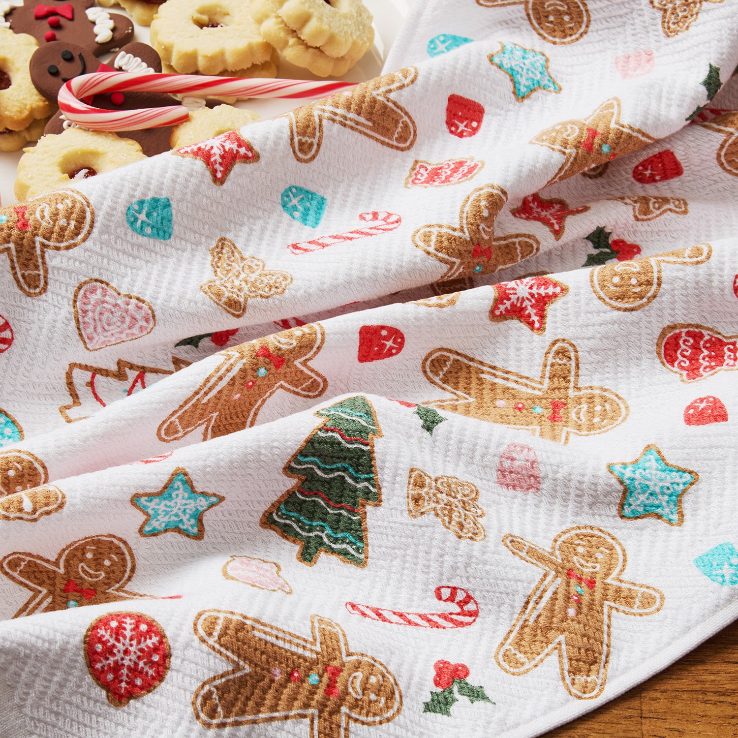 Town And Country Gingerbread Toss 2-pc. Kitchen Towel