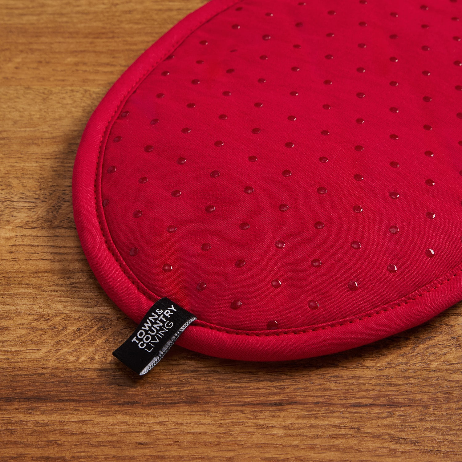 Town And Country Holly Berry Oval 2-pc. Pot Holder