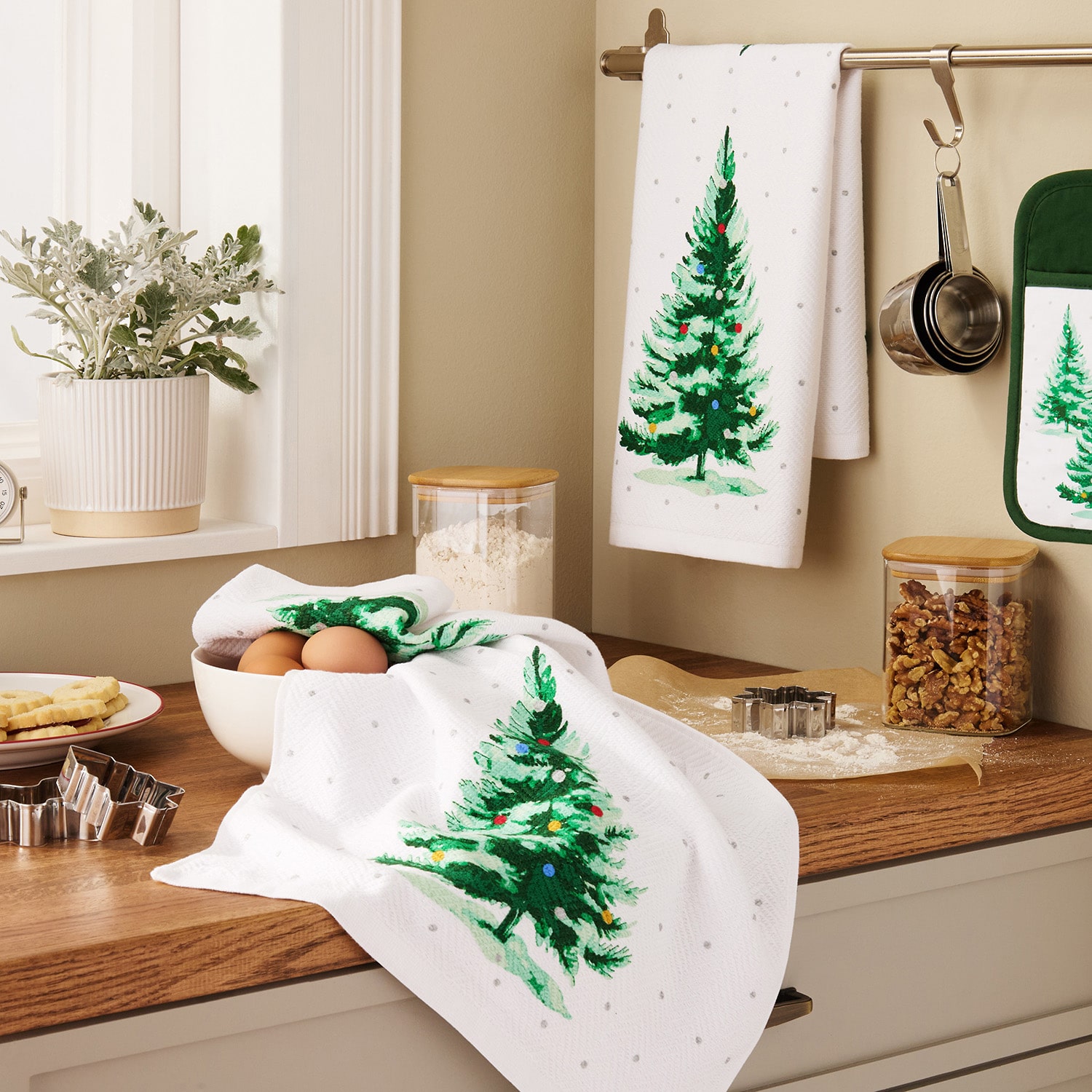 Town And Country Winter Forest 2-pc. Kitchen Towel