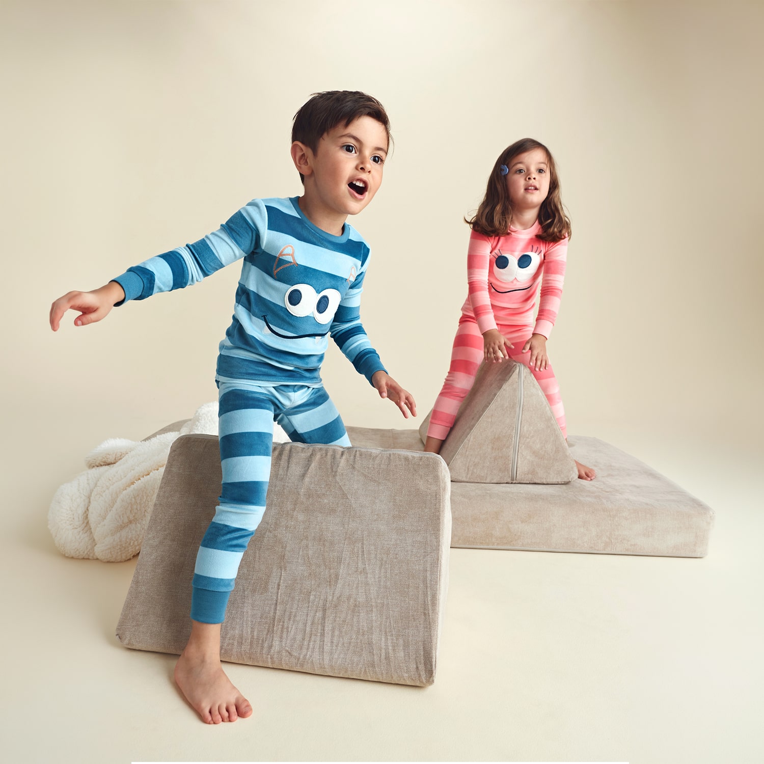 Carter's Dreamplush Toddler Girls Crew Neck Long Sleeve 2-pc. Pajama Set