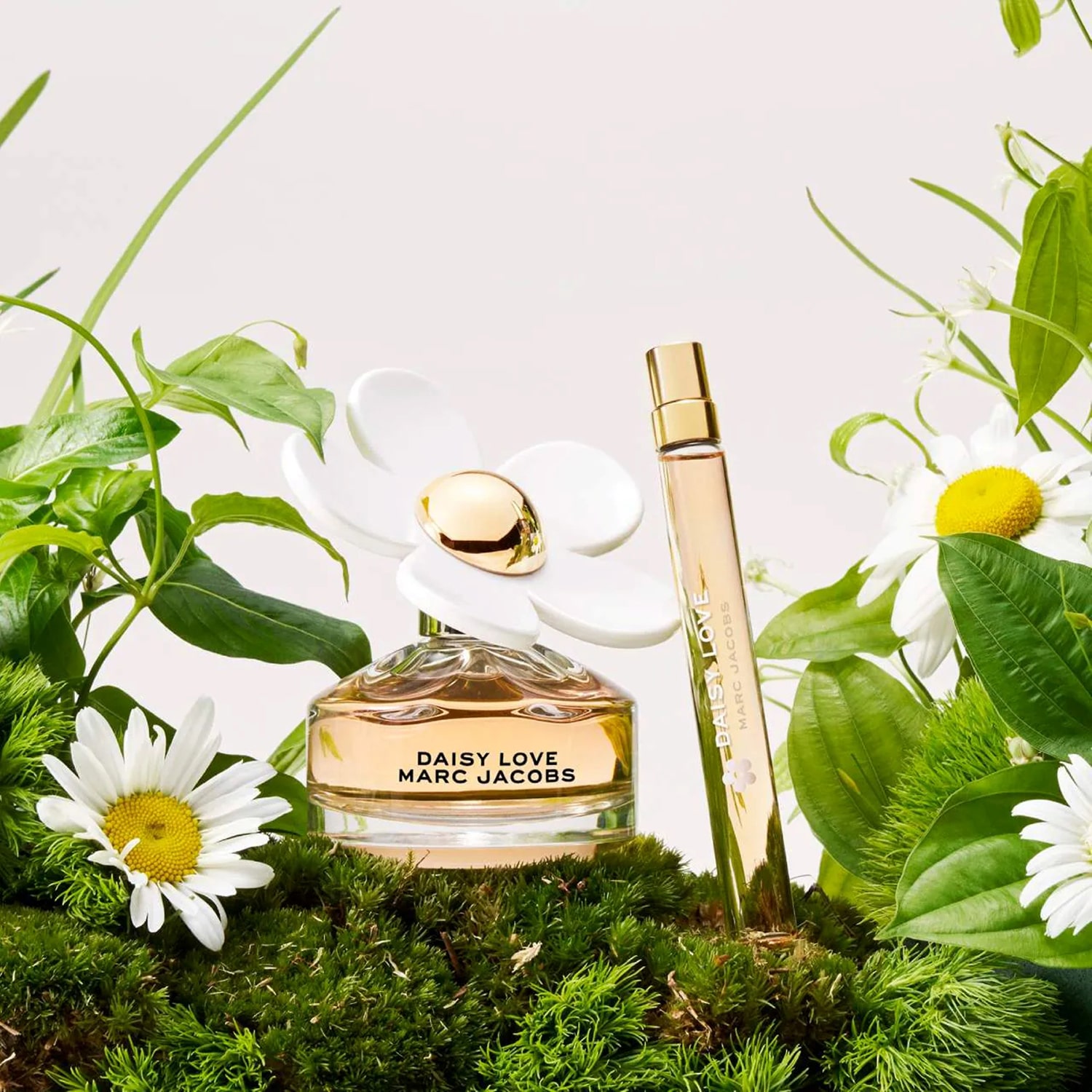 Marc Jacobs Daisy Love Eau de Toilette & Body Lotion 3-Piece Gift Set ($210 Value)